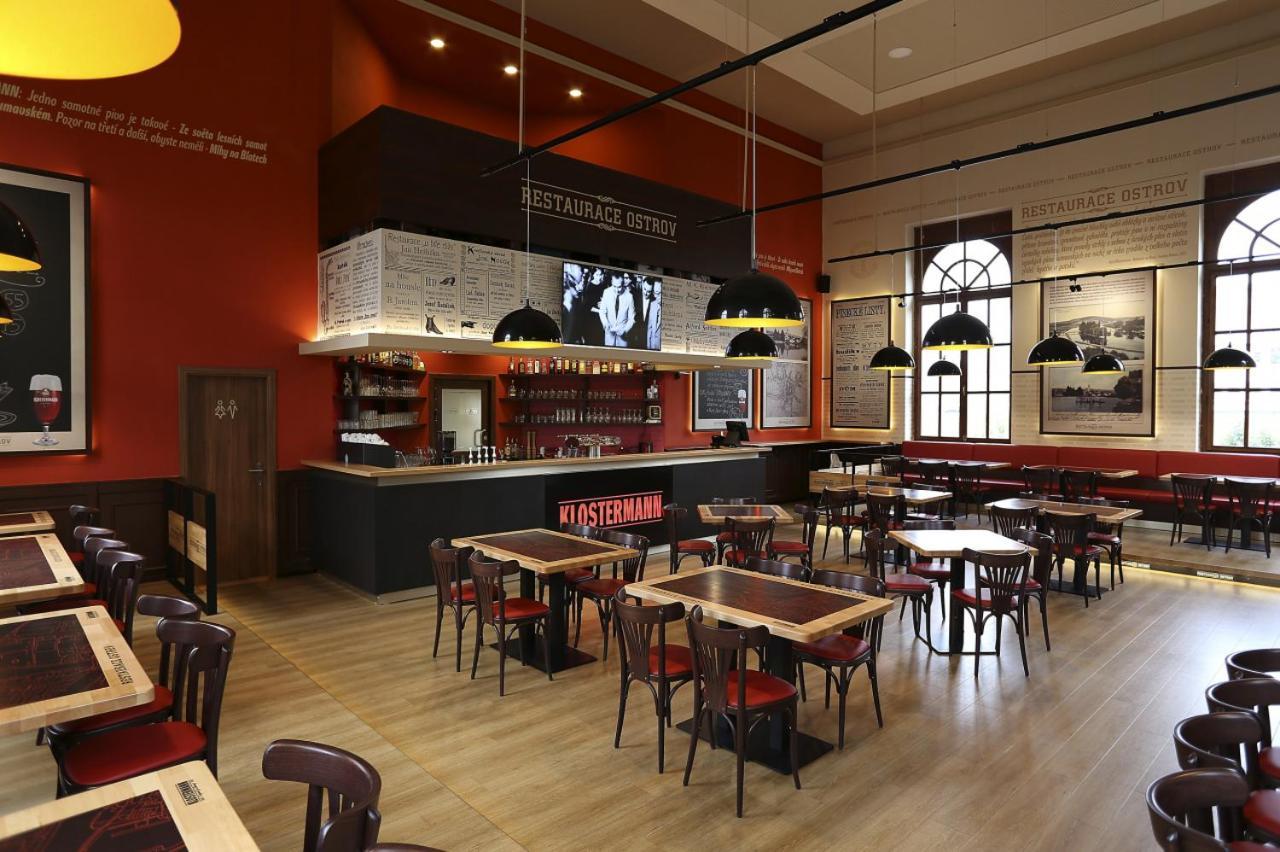 פיסק Penzion Restaurace Ostrov מראה חיצוני תמונה